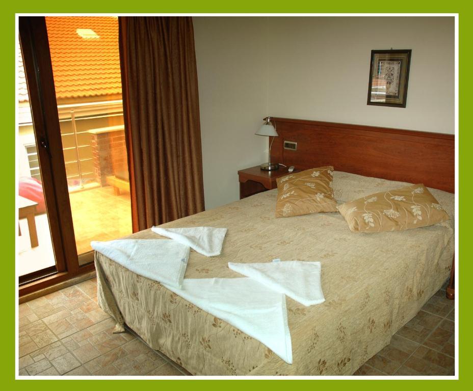 Longhouse Inn Hotel Dalyan Bagian luar foto