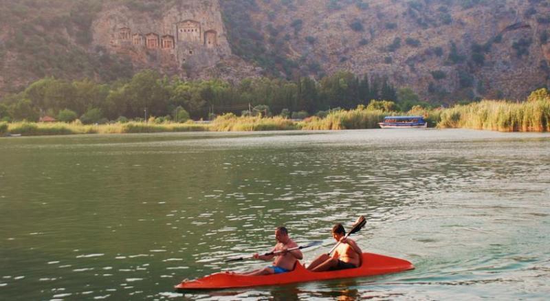 Longhouse Inn Hotel Dalyan Bagian luar foto