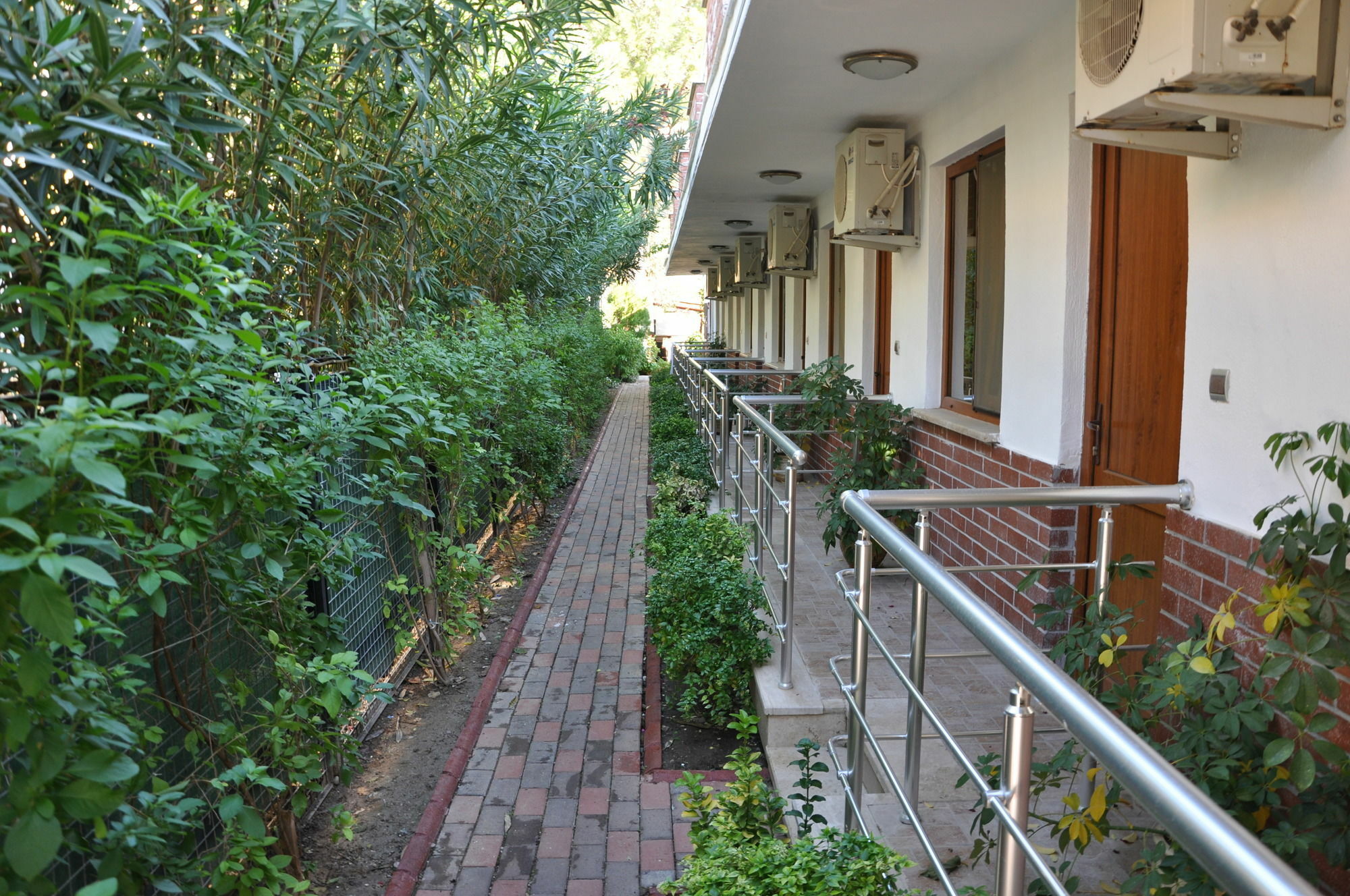 Longhouse Inn Hotel Dalyan Bagian luar foto