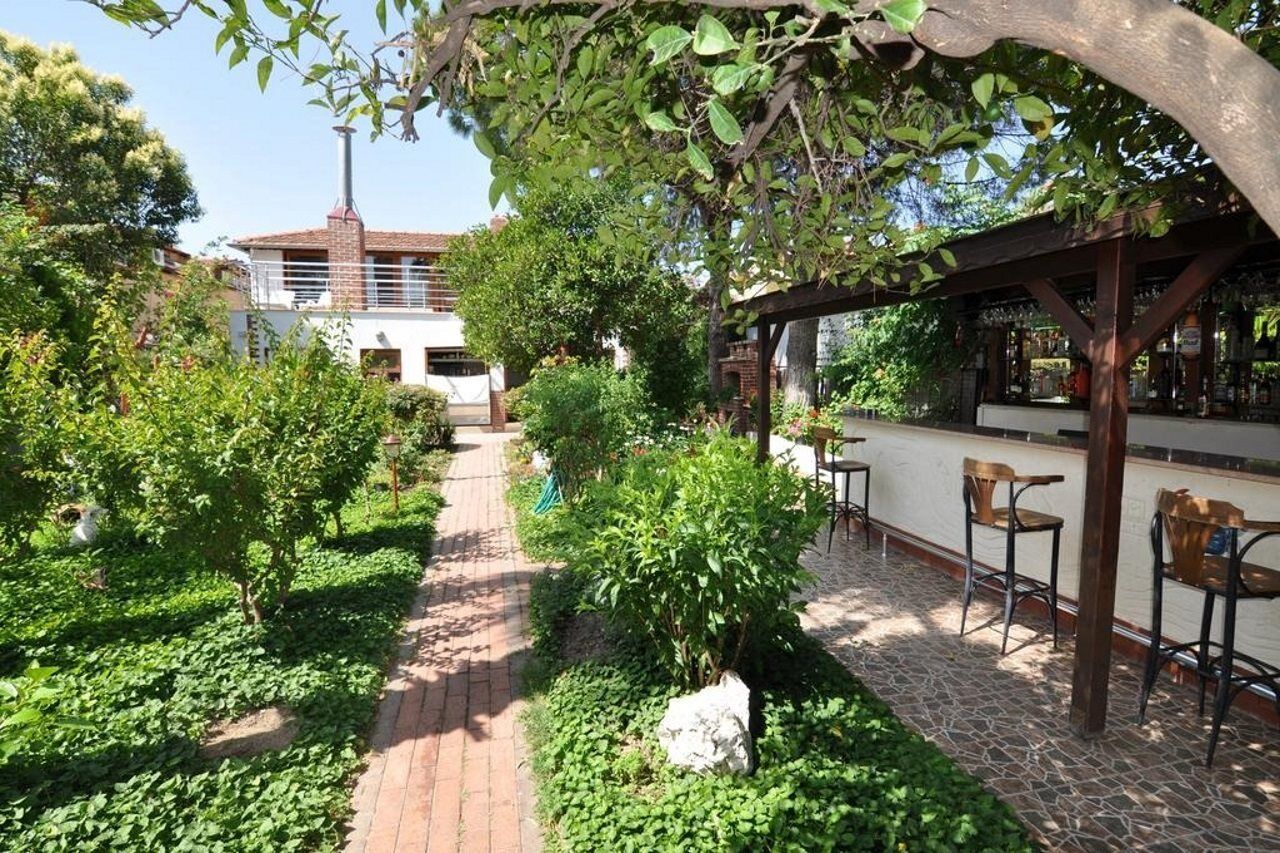Longhouse Inn Hotel Dalyan Bagian luar foto