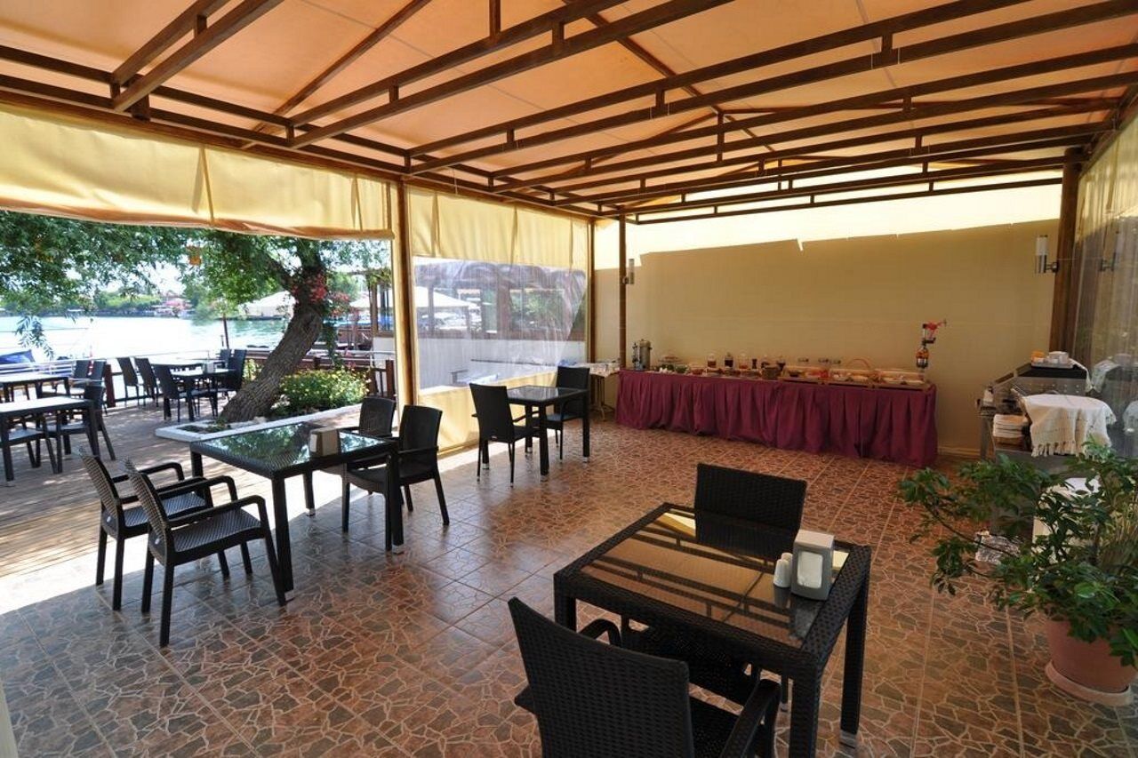 Longhouse Inn Hotel Dalyan Bagian luar foto