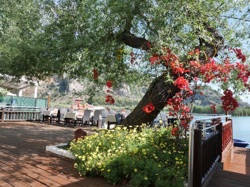 Longhouse Inn Hotel Dalyan Bagian luar foto
